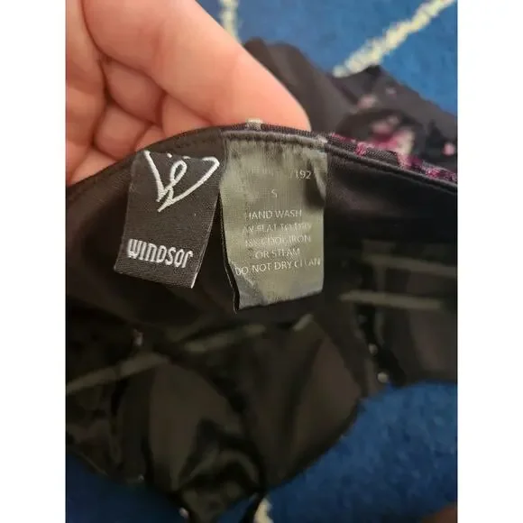 Windsor Women's Velvet Floral Black Corset Small - Picture 5 of 5